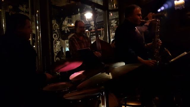 Muha Bar Beograd - Dušan Novakov Band смотреть онлайн