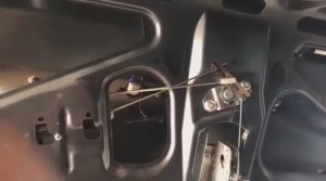 Установка замка багажника на приору