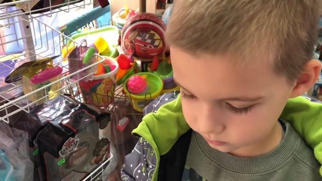 Отличная поездка за бакуганами Bakugan! Их почти не осталось(( Магазин в Москве, октябрь 2018 года.