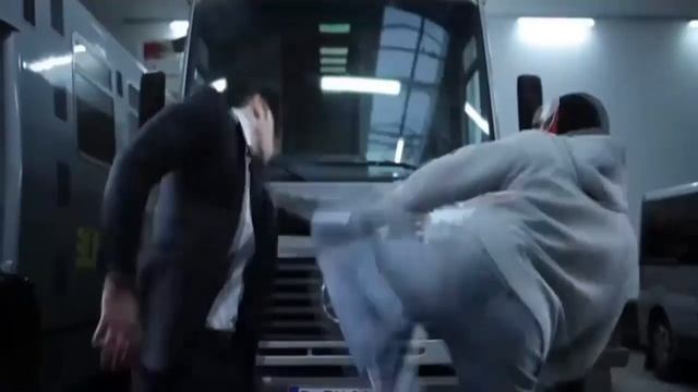 Он дрался только ногами и всех побеждал смотреть онлайн