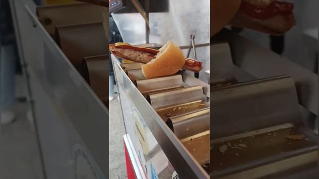 Currywurst - сосиски с соусом карри в Берлине! Уличная еда в Берлине! смотреть онлайн