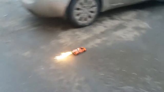 Машина на ракети со скоростью света! смотреть онлайн