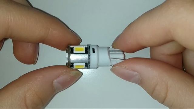 Светодиодная лампа Solarzen W5W-6s56 автомобильная бесцокольная T10 в габариты, номер, салон смотреть онлайн