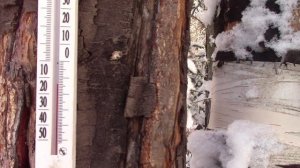 Щука на жерлицы зимой - клюёт аккуратно !!! Выезд с ночевой на таёжное озеро !!! Рыбалка удалась.