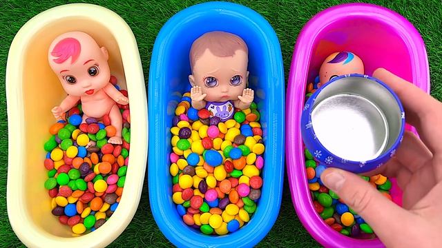 Satisfying Video l Magic Mixing Candy in 3 Bathtub with Rainbow Skittles & Kinetic Sand Cutting ASM смотреть онлайн