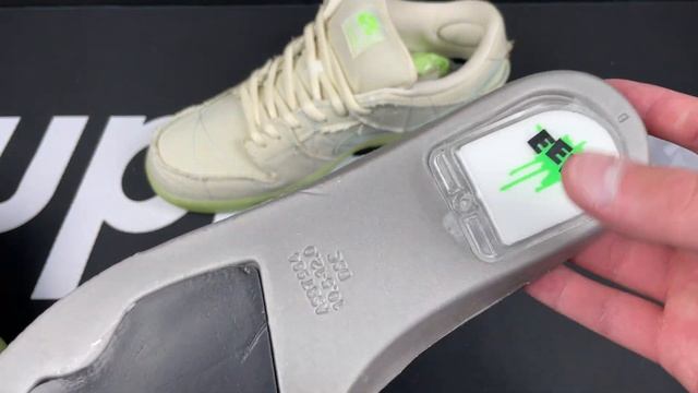 I've Been Mummified! By the Nike SB Dunk Low "Mummy" смотреть онлайн