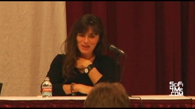 Planet Comicon 2010 Panel: MIRA FURLAN