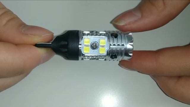 Светодиодная автомобильная лампа с обманкой NeTuning W16W-16s30 в задний ход, поворотники смотреть онлайн