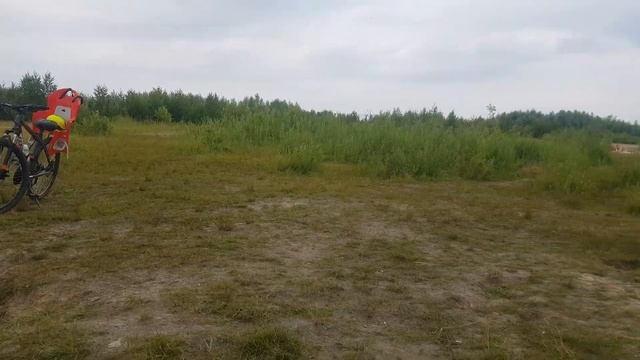 Малышка купается в озере,лялечка смотреть онлайн