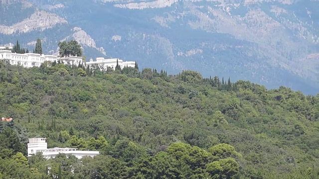 Ялта с берега моря смотреть онлайн