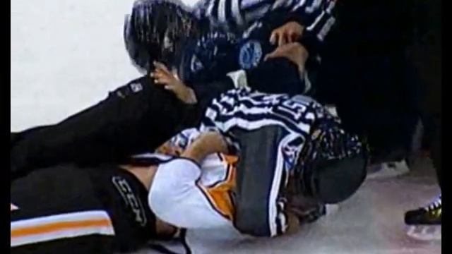 Tyrel Seaman vs Duncan Siemens Oct 3, 2010 смотреть онлайн