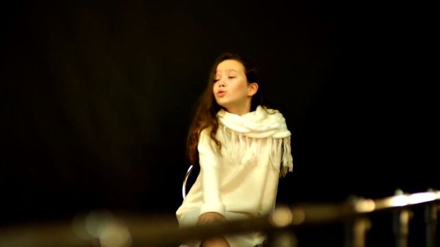 "Облетают последние маки" Анастасия Иванова.(К/ф "Служебный роман") смотреть онлайн