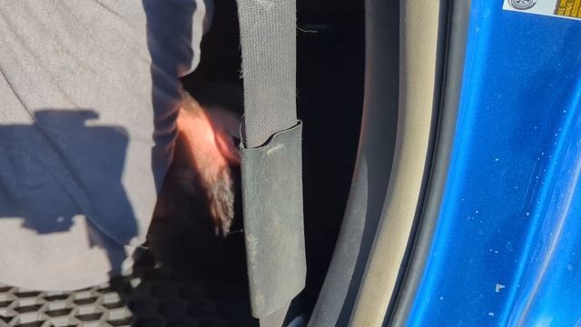 Quick and Easy Back Seat Removal Tutorial | 2007 Toyota Yaris смотреть онлайн