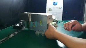 change focus lens on fiber laser cutting head raytools BM111