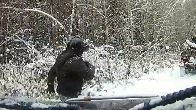 Нива против квадрика ,зимний замес!!!!!!(победила дружба......) смотреть онлайн