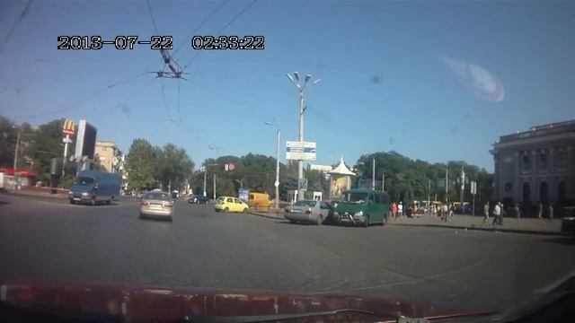 Привокзальная площадь Одесса 12.07.2014 смотреть онлайн