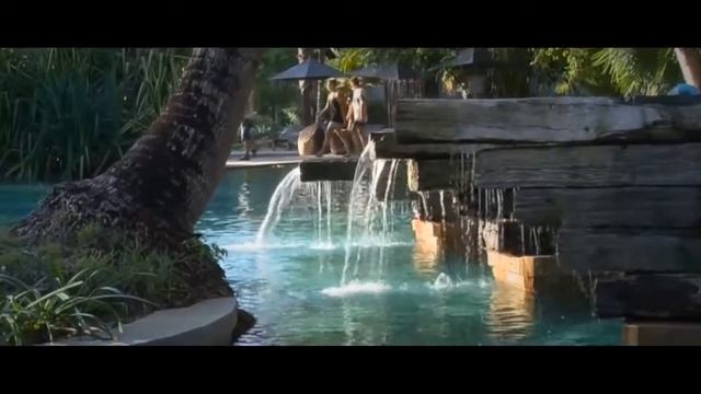 OOVATU - Céline parle de l'Indigo Pearl смотреть онлайн