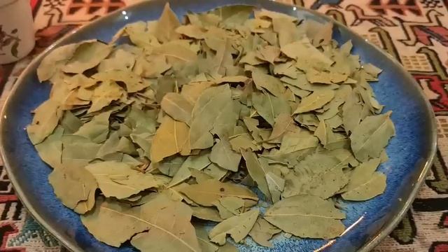 Лавровый лист творит чудеса! Просто положите его по углам смотреть онлайн