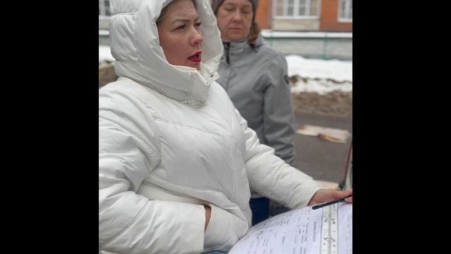 Видеоотчет о том, как 21.12.2024 года проходила погрузка к гуманитарному рейсу N37. смотреть онлайн