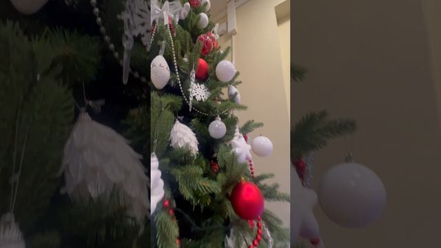 Ноооовыыый год к нам мчится смотреть онлайн