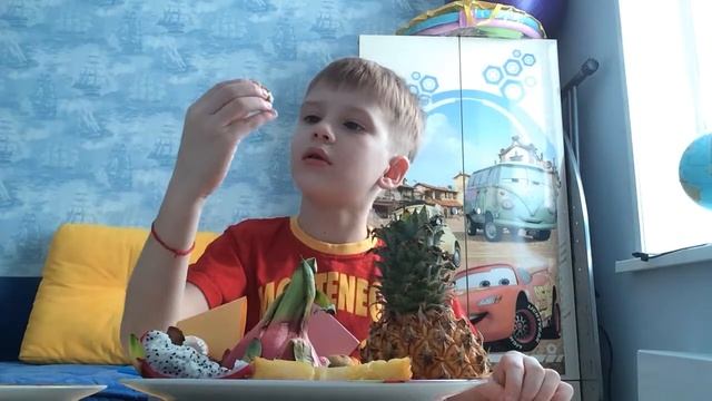 Юра Максименков - "Обзор экзотических фруктов из Тайланда" смотреть онлайн