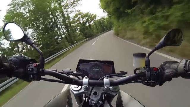 Husqvarna Nuda 900 Sounds