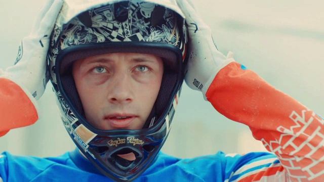 Rolik 01 Naushniki_720p