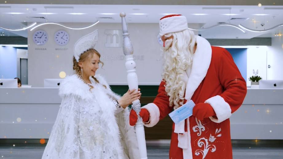 Мед Мороз и Снегурочка в Millenium Clinic. 4 серия смотреть онлайн