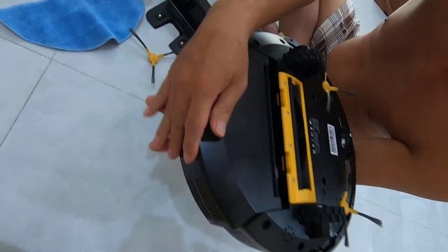 Đập Hộp Robot Lau Nhà Hút Bụi Liectroux C30B | Construction & Auto смотреть онлайн