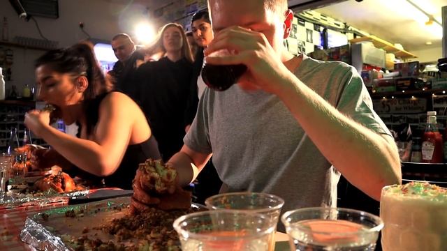 GIANT HOTDOG EAT OFF WITH Leah Shutkever | NEW RECORD! | смотреть онлайн