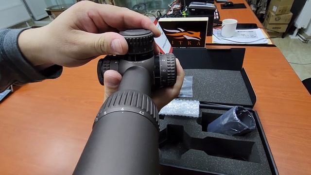 Vortex RAZOR GEN II 4.5-27X56 0.1MRAD EBR-7C смотреть онлайн