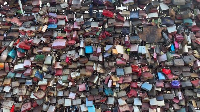 cologne, germany | iphone 14 pro смотреть онлайн
