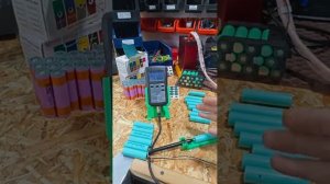 обзор и ремонт китайской батарейки Feng Bao