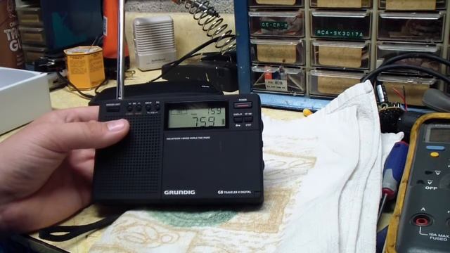 Grundig G8 Traveler II Digital AM LW FM SW World Time Radio.