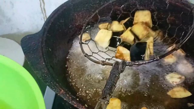 Хрустящий баклажан.Самый быстрый,легкий и вкусный салат. Хрустящий баклажан. смотреть онлайн