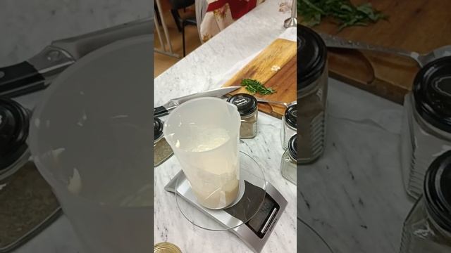 Делаем соус 