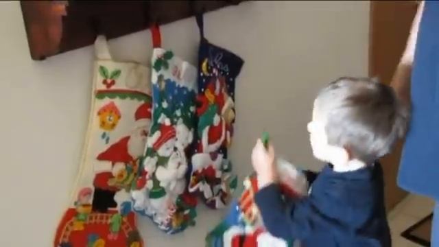 Christmas traditions in Great Britain смотреть онлайн