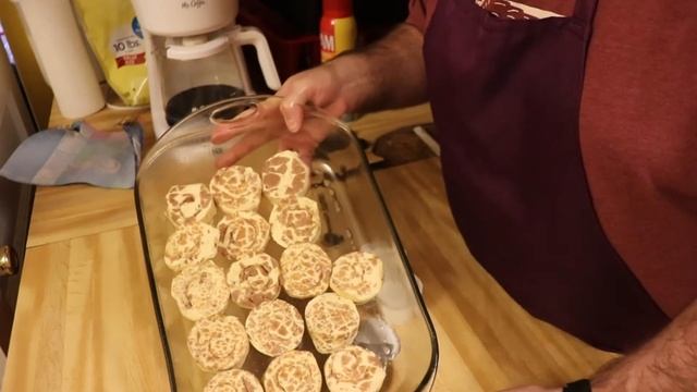 Pillsbury Cinnamon Rolls смотреть онлайн