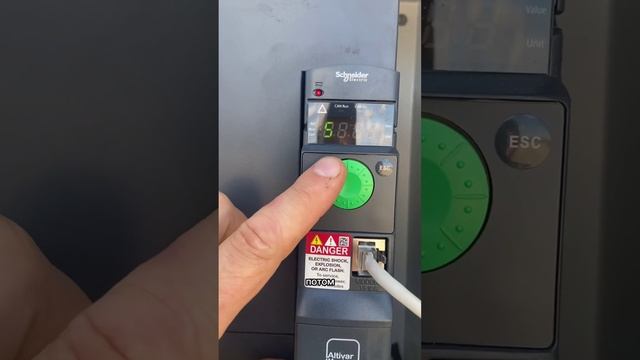 Altivar 320 как посмотреть ток, скорость смотреть онлайн