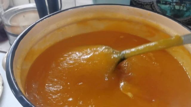 Не думала, что можно так сок на зиму готовить. Хорошо что много тыквы наросло.