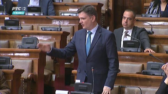 Јованов: Обрадовић се бори против неправде тако што испребија човека испред Скупштине смотреть онлайн