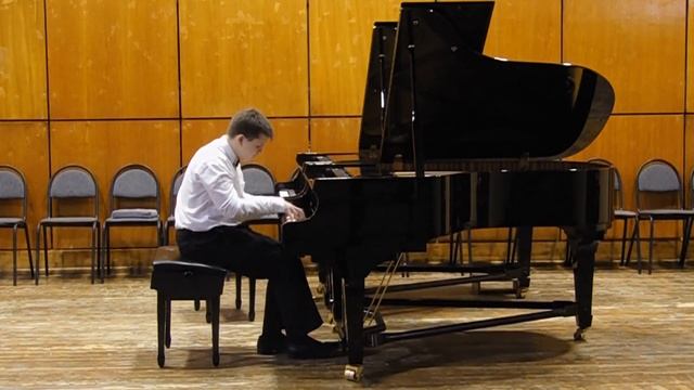 К. Черни Этюд № 4 опус 740. С. Рахманинов. Прелюдия си-бемоль мажор, соч. 23, № 2. смотреть онлайн