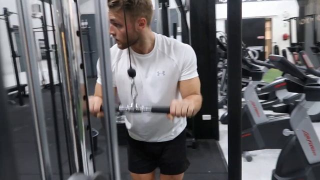 REVEALING NEW PROJECT / HUGE STEAK смотреть онлайн