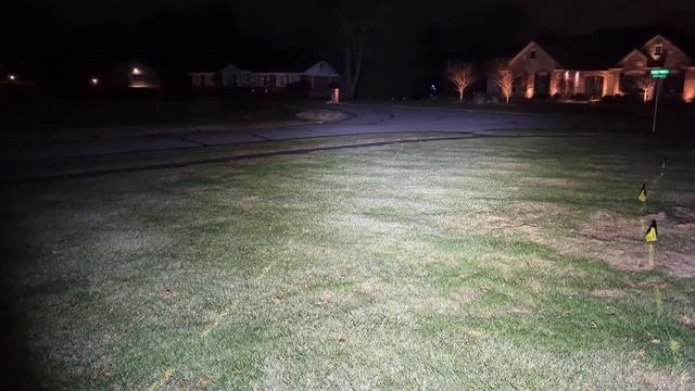 Sofirn Sp33s Vs Sofirn Ts22 Beamshots With XHP 70.2 Emitters