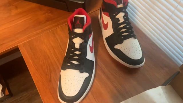 AIR JORDAN 1 MID GYM RED (On feet) смотреть онлайн