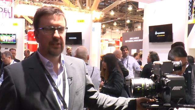 ARRI Shows Off the All New ALEXA Mini at NAB 2015! смотреть онлайн