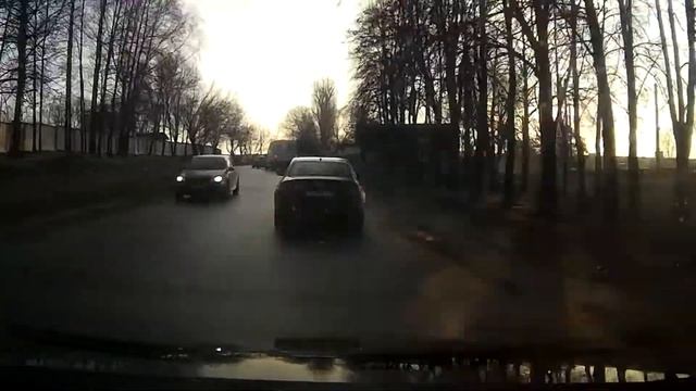 Зачем в такой ситуации идти на обгон? (Минск, Степянка) смотреть онлайн