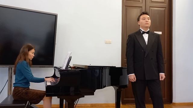 А. Алябьев, ''Я вижу образ твой''-поёт Ван Синьюй, концертмейстер Виргиния Путилина