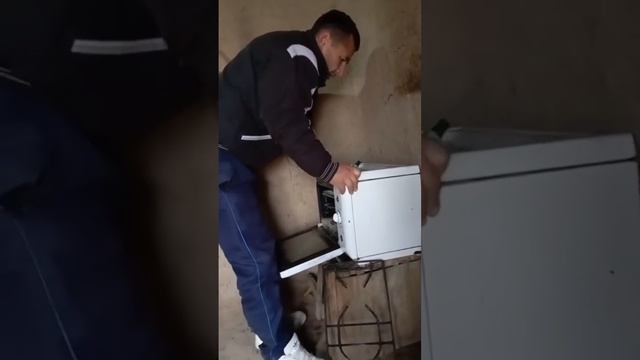 Xonadondagi Nosoz Gaz Plitasi Ta'mirlab Berildi.