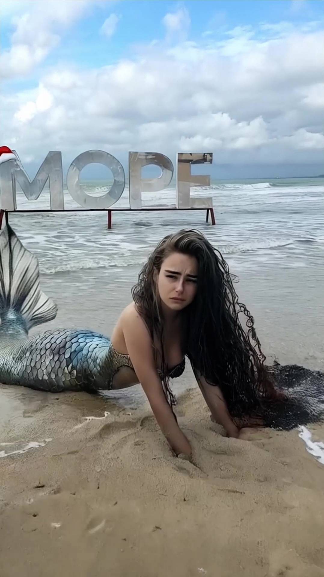 Анапа. Русалка приплыла к людям за помощью смотреть онлайн